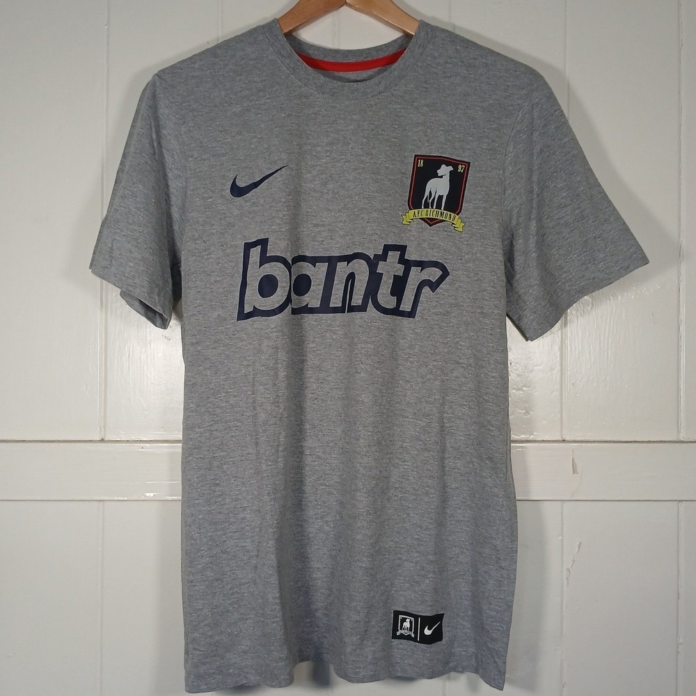 Nike Ted Lasso AFC Richmond Bantr T-Shirt Mens Medium Gray Graphic 363277-06G